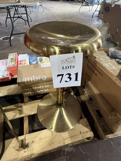 METAL BAR STOOL