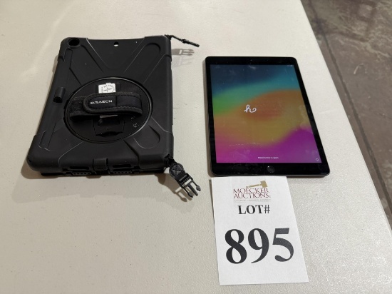 APPLE iPAD A2197 WITH COVER