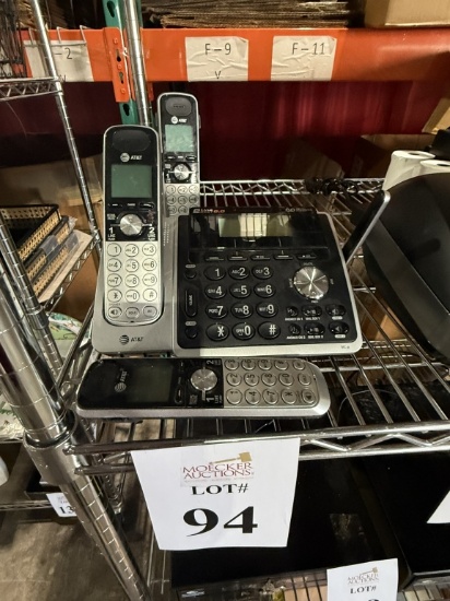 LOT CONSISTING OF AT&T WIRELESS PHONES