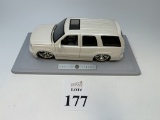 JADA DIECAST 2002 CADILLAC ESCALADE