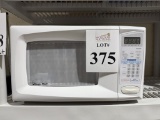 MAGIC CHEF MICROWAVE