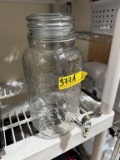 GLASS BEVERAGE DISPENSER