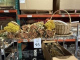 LOT CONSISTING OF ASSORTED DRY FLOWERS AND BASKETS