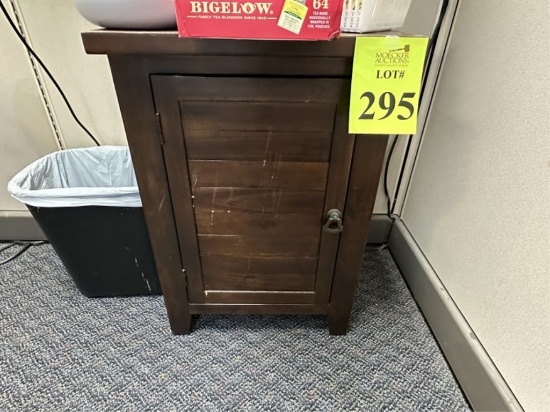 WOOD SINGLE DOOR CABINET