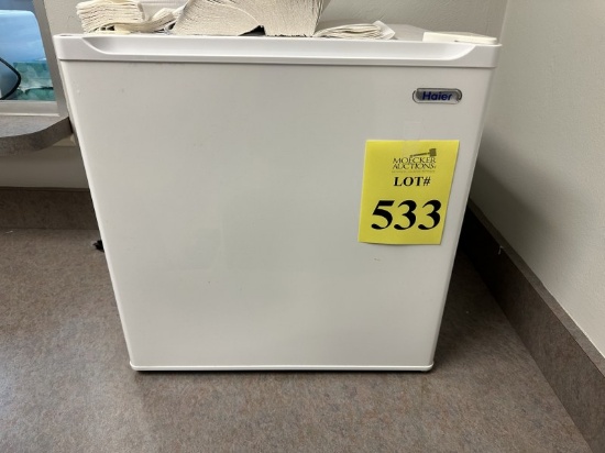 HAIR COMPACT REFRIGERATOR