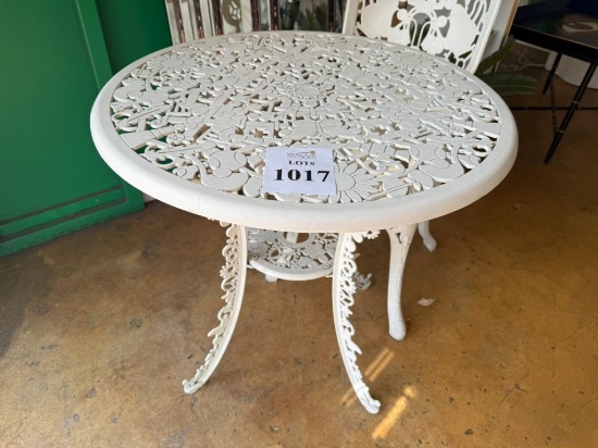 ALUMINUM ROUND TABLE "INDUSTRY COLLECTION"