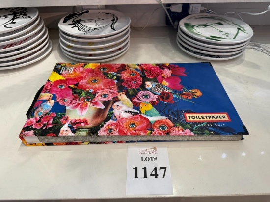 SELETTI TOILETPAPER LUXURY SHIT WALL PAPER BOOK