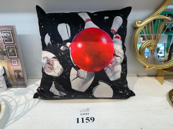 SELETTI TOILETPAPER BOWLING CUSHION