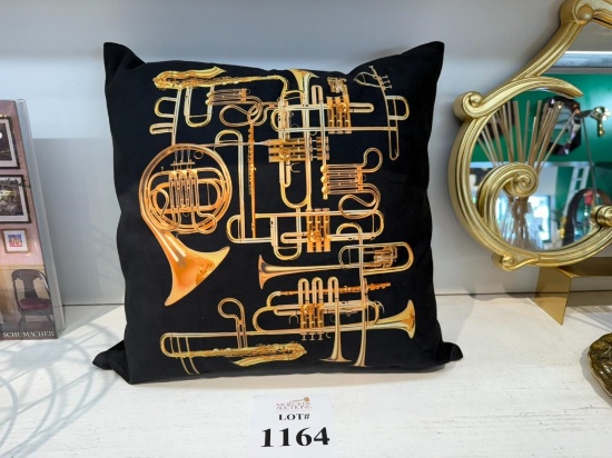 SELETTI TOILETPAPER TRUMPET CUSHION