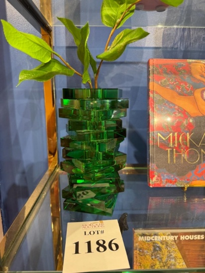 CRYSTAL JENGA VASE (GREEN)