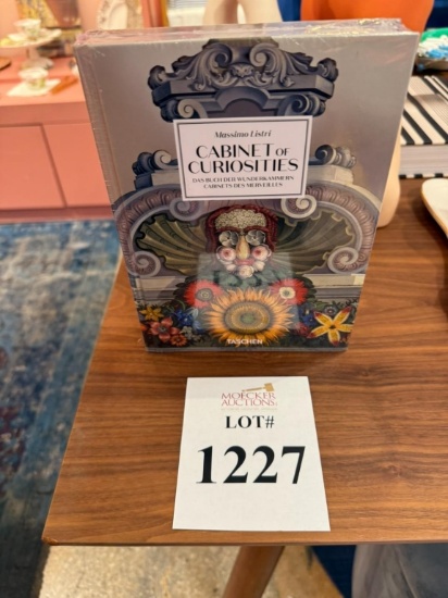 MASSIMO LISTRI CABINET OF CURIOSITIES