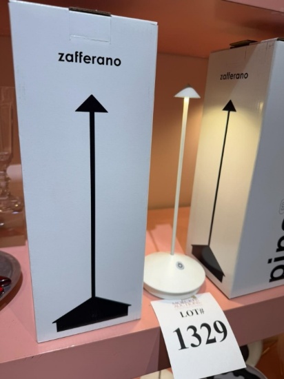 ZAFFERANO PINA PRO TABLE LAMP (WHITE)