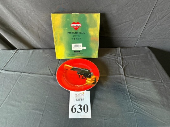SELETTI TOILETPAPER PORCELAIN PLATE (REVOLVER)