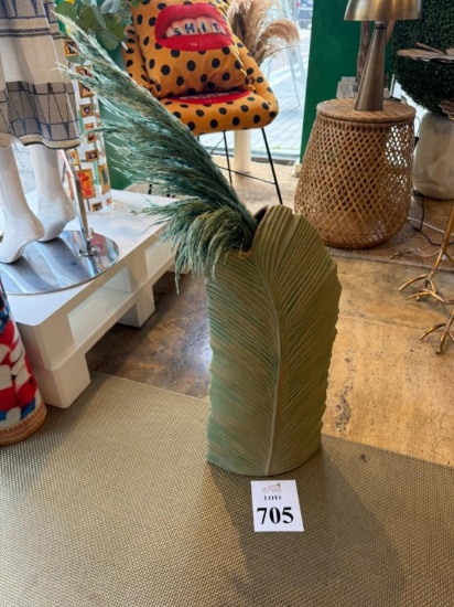 KHAKI CERAMIC LEAF VASE