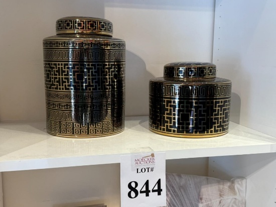 LOT CONSISTING OF (2) CERAMIC POTS