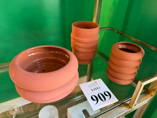LOT CONSISTING OF (3) ASSORTED PLANTERS