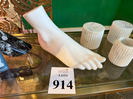 PORCELAIN MAN FOOT "MEMORABILIA MVSEVM"
