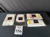 LOT CONSISTING OF (4) HAREMLIQUE GUEST TOWELS