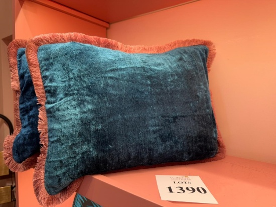 LES OTTOMAN CUSHIONS