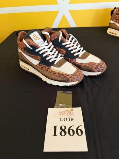 ESSEUTESSE BLUS LEO AIR SNEAKERS SIZE 10