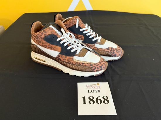 ESSEUTESSE BLUS LEO AIR SNEAKERS SIZE 9