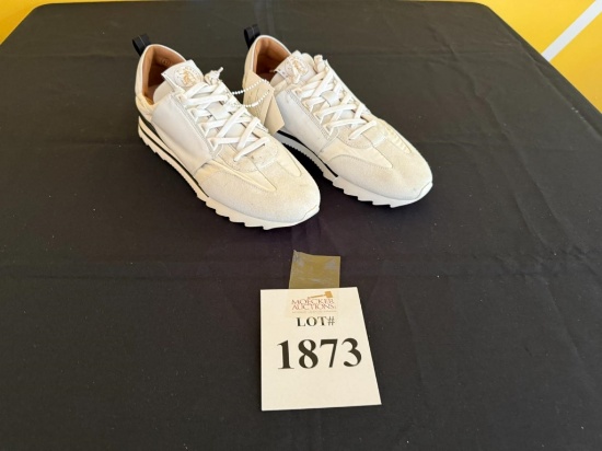 ESSEUTESSE WHITE SUEDE FLEX SNEAKERS SIZE 11