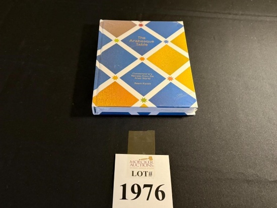 THE ARABESQUE TABLE BOOK