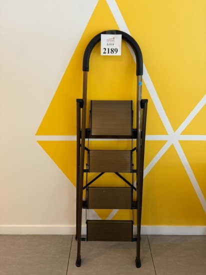 4-STEP STEP STOOL