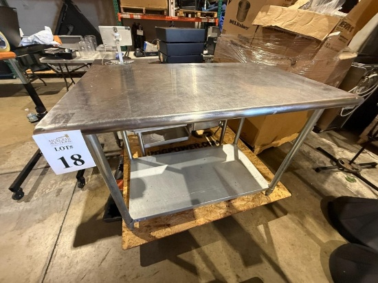 STAINLESS STEEL TABLE