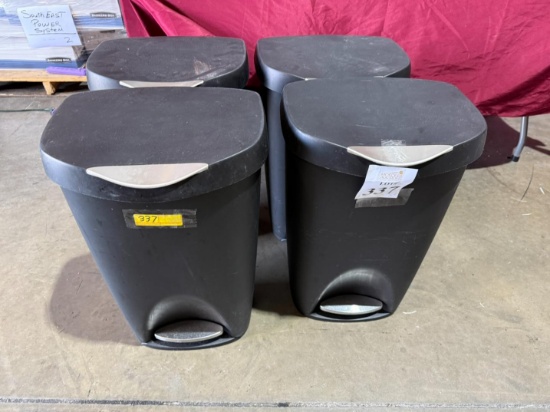 PLASTIC SOFT CLOSE GARBAGE CANS