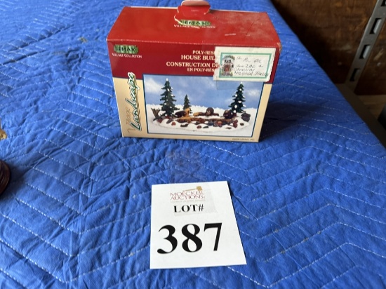 LEMAX VILLAGE COLLECTION CHRISTMAS ORNAMENT