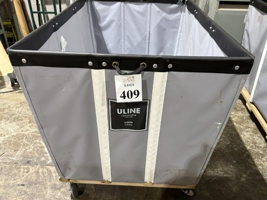 U-LINE H-2099 VINYL BASKET TRUCK - 24 BUSHEL