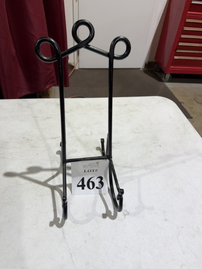 BLACK IRON PLATE STAND