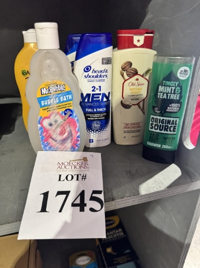 (2) OLD SPICE BODY WASH, 16 OZ, (2) HEAD & SHOULDERS SHAMPOO, 12.8 OZ, (1)