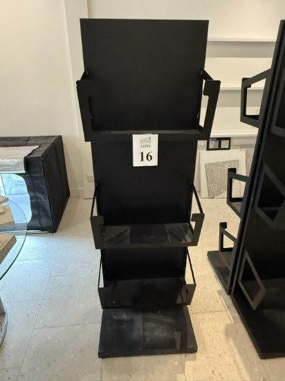METAL DISPLAY CASE