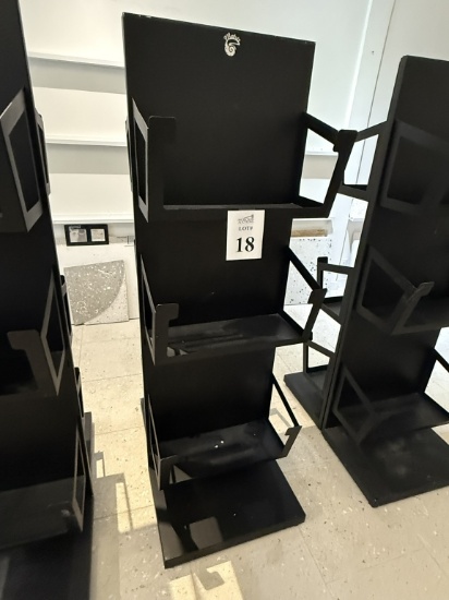METAL DISPLAY CASES