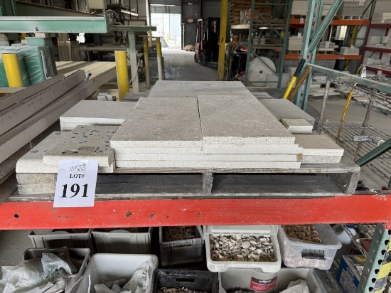LOT CONSISTING OF ASSORTED SHELL & GLASS TILES