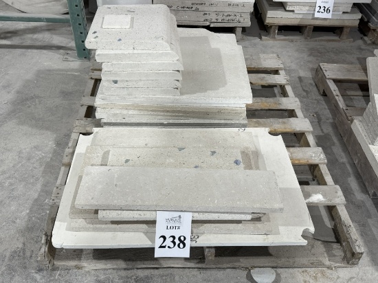 LOT CONSISTING OF ASSORTED SIZE SELL STONE TILES