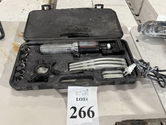 PITTSBURGH 5-TON 3-JAW HYDRAULIC GEAR PULLER
