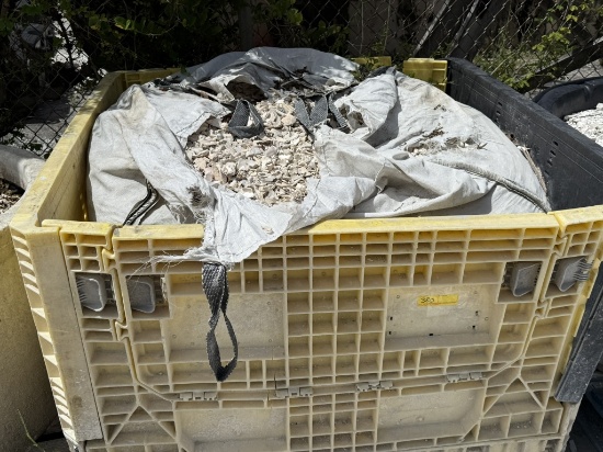 PALLET WITH CRUSHED CONCH SHELLS