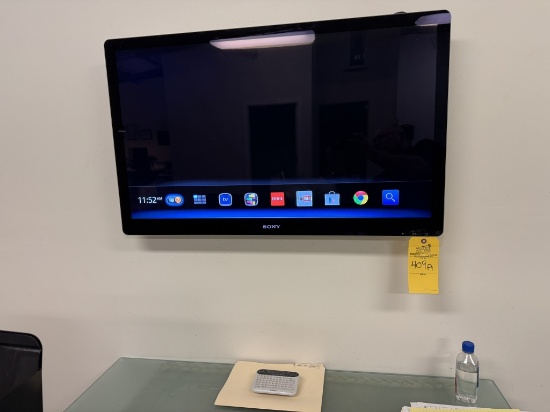 SONY 40" TV, MODEL NSX-40GT1, WITH REMOTE