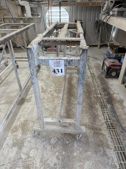 FABRICATION CART ON CASTERS (METAL, HEAVY DUTY)