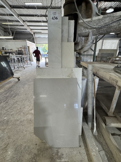 LOT CONSISTING OF ASSORTED SIZE CORIAN
