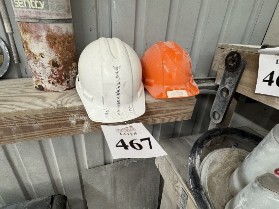 LOT CONSISTING OF SAFETY HELMETS