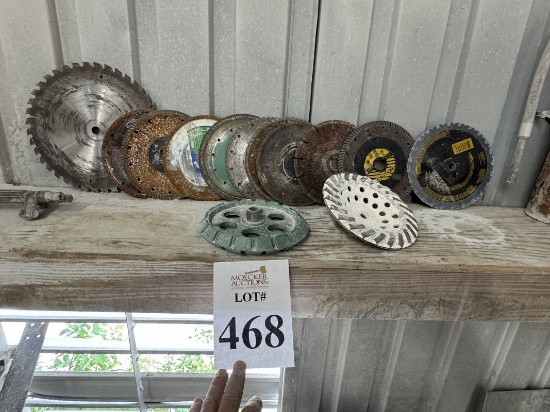 LOT CONSISTING OF ASSORTED SIZE BLADES