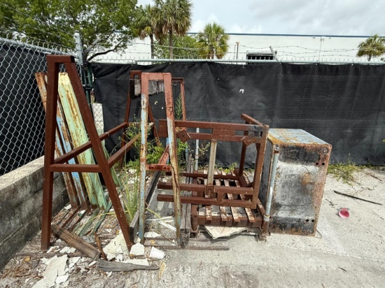 LOT CONSISTING OF ASSORTED METAL A FRAME RACKS