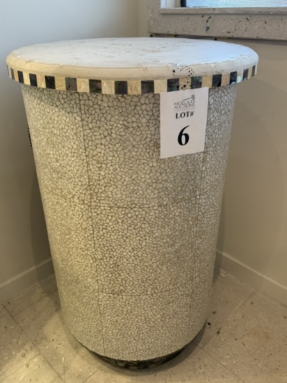 ROLLING DISPLAY TABLE TOP WITH SHELF