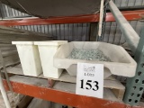 LOT CONSISTING OF ASSORTED GLASS ROCKS