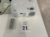 NEC VT490 PROJECTOR WITH CARRYING CASE