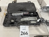 PITTSBURGH 5-TON 3-JAW HYDRAULIC GEAR PULLER